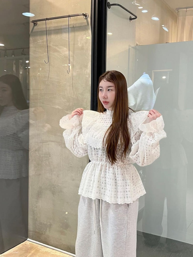140 Avenue - Korean Women Fashion - #momslook - Penny Fleece Blouse - 4