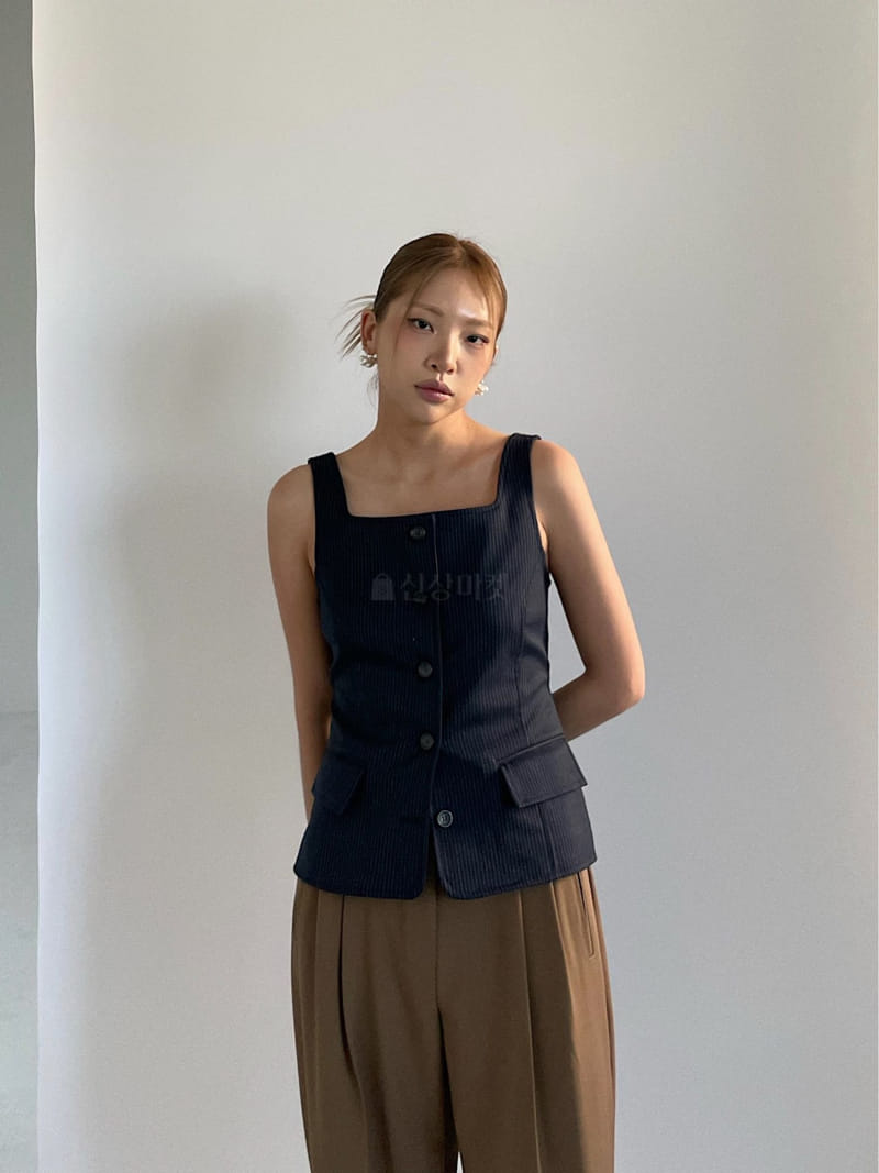 Creamvilla - Korean Women Fashion - #momslook - Karen Vest - 2