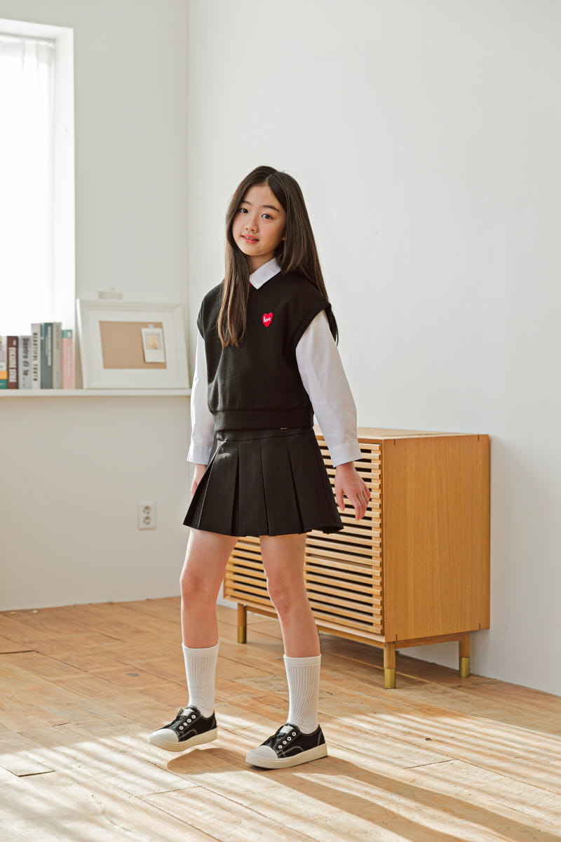 Dawon - Korean Junior Fashion - #designkidswear - Heart Vest - 6