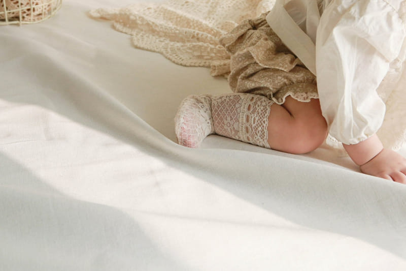 Flo - Korean Baby Fashion - #babyboutiqueclothing - Bebe Marie Knee Socks - 11