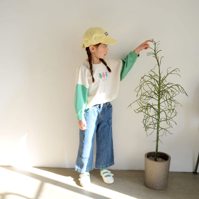 Momo Ann - Korean Children Fashion - #childrensboutique - Heart Embroidery Jeans - 8