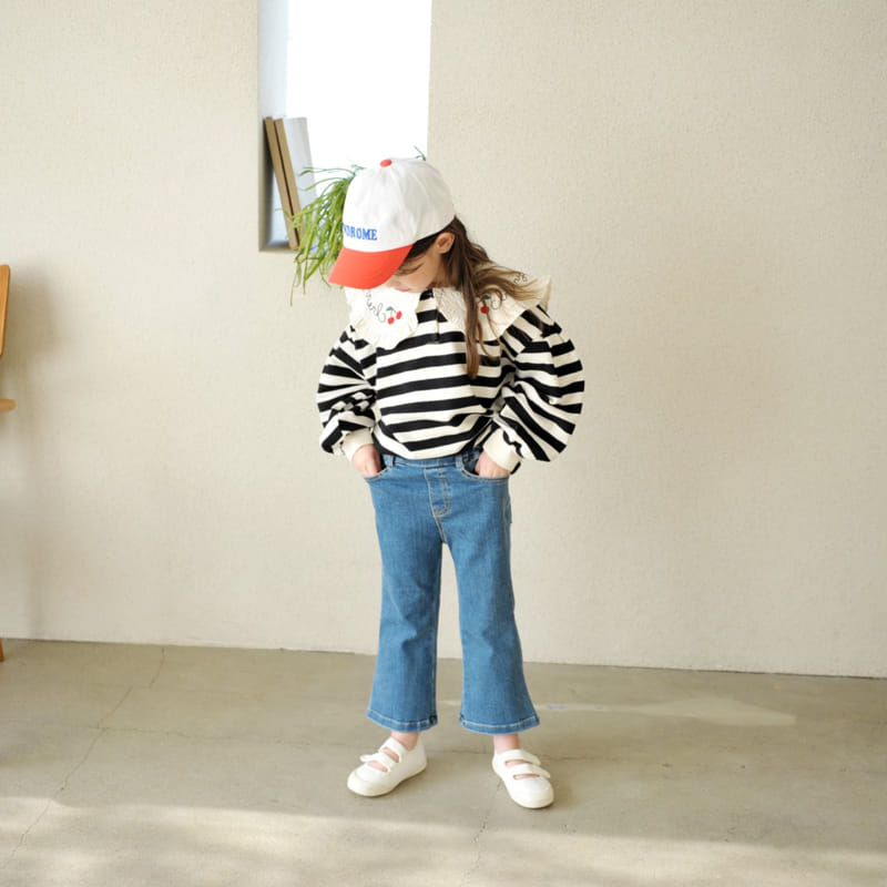 Momo Ann - Korean Children Fashion - #designkidswear - Cherry Collar Sweatshirt - 5