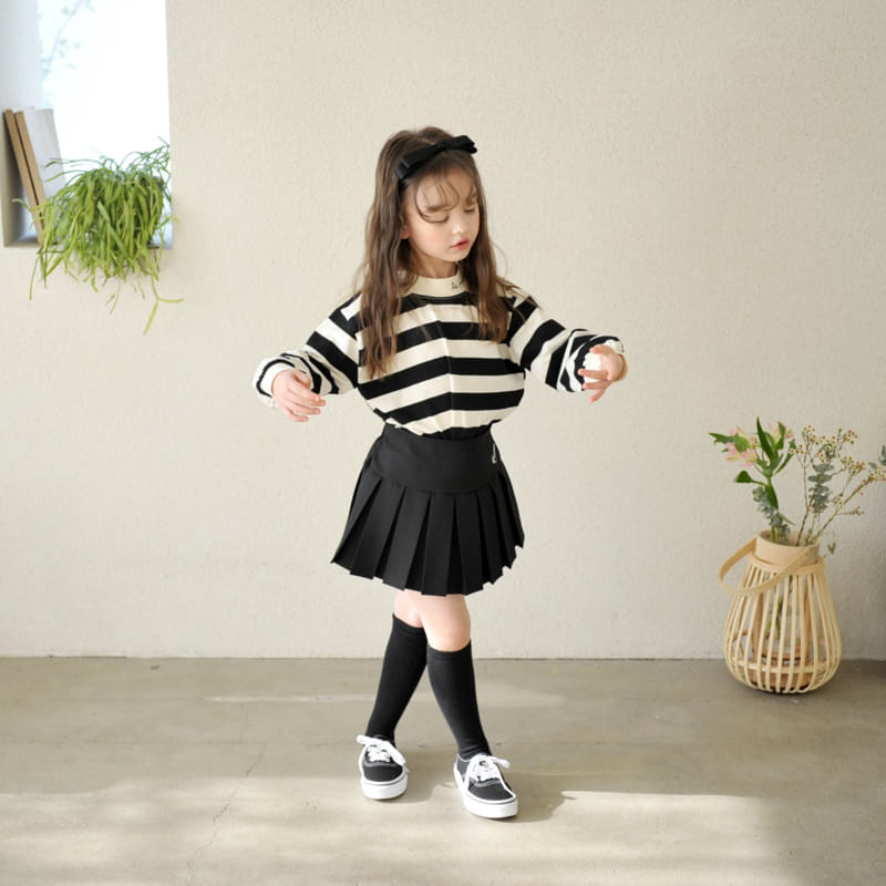 Momo Ann - Korean Children Fashion - #discoveringself - Black Wrinkle Skirt Pants - 6
