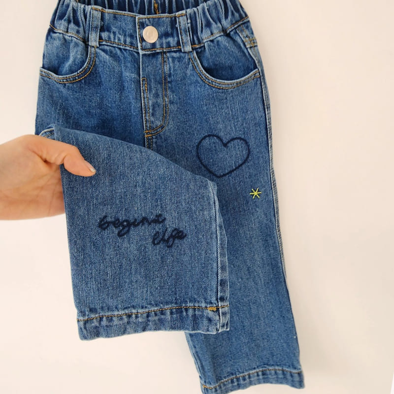 Momo Ann - Korean Children Fashion - #fashionkids - Heart Embroidery Jeans - 11