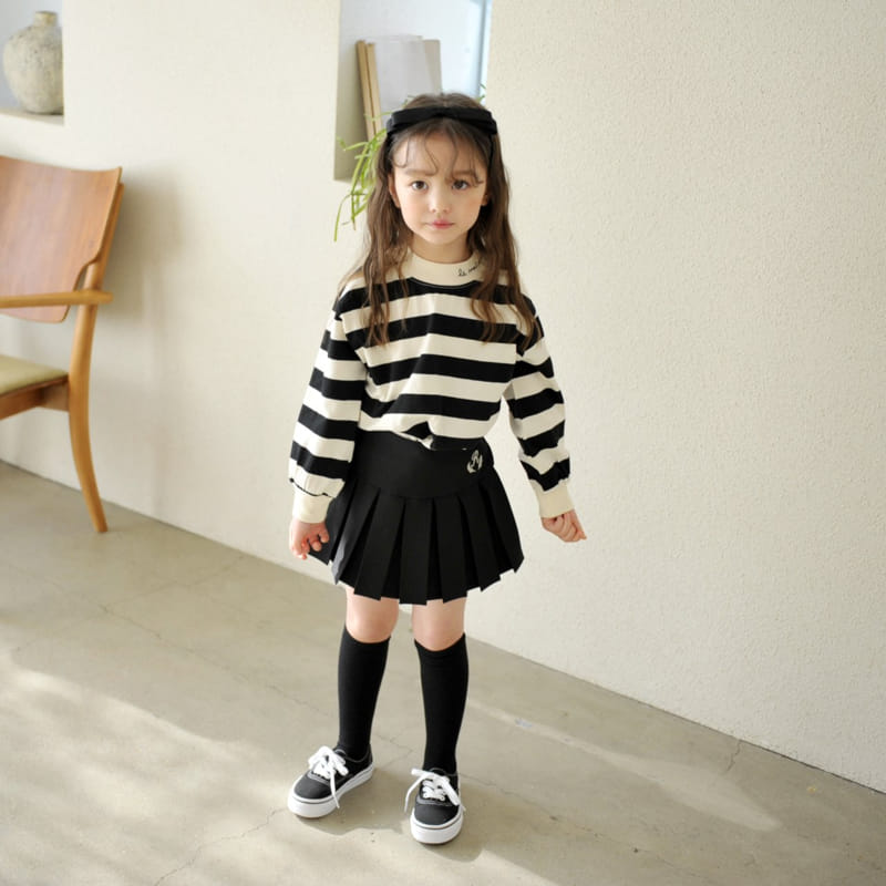 Momo Ann - Korean Children Fashion - #kidsshorts - Black Wrinkle Skirt Pants - 8