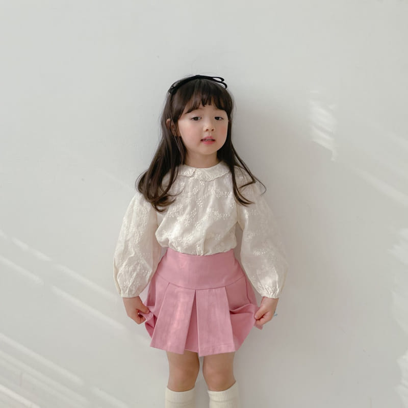 Momo Ann - Korean Children Fashion - #littlefashionista - Motive Blouse - 5