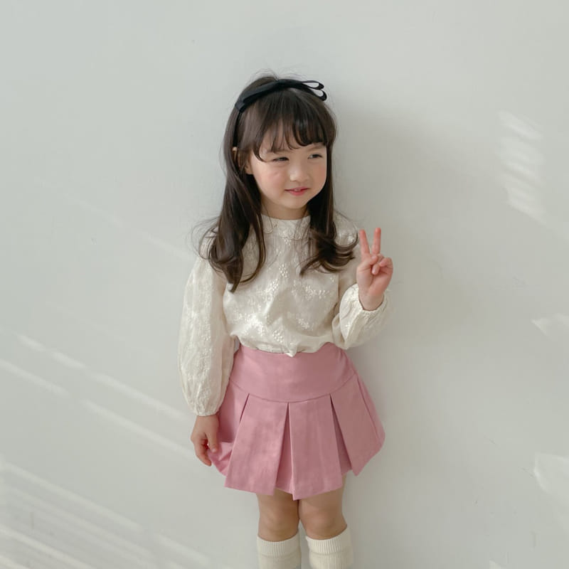 Momo Ann - Korean Children Fashion - #minifashionista - Motive Blouse - 7