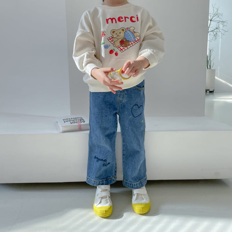 Momo Ann - Korean Children Fashion - #toddlerclothing - Heart Embroidery Jeans - 5