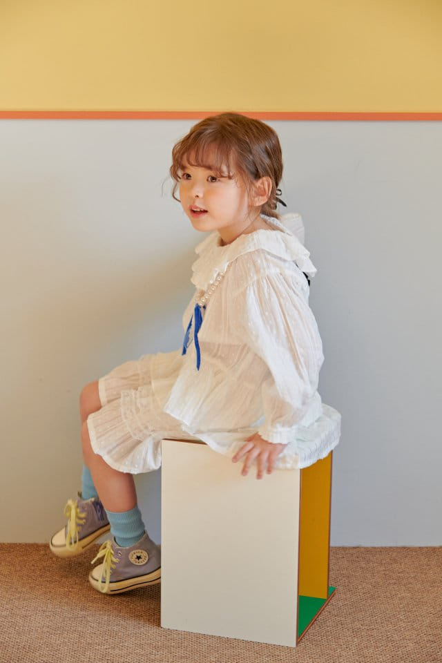 Mumunbaba - Korean Children Fashion - #littlefashionista - Marian White Blouse - 3