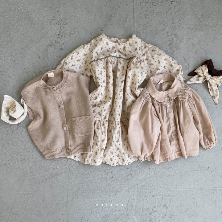 Oatmeal - Korean Children Fashion - #toddlerclothing - Dana Smocked Blouse - 2