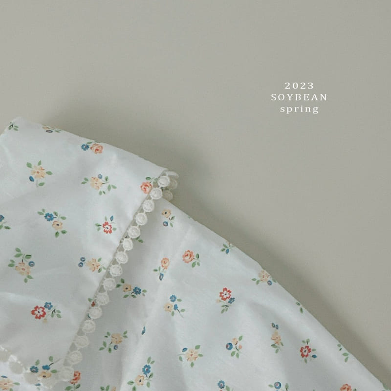 Soybean - Korean Children Fashion - #fashionkids - Bog Collar Flower Blouse - 7