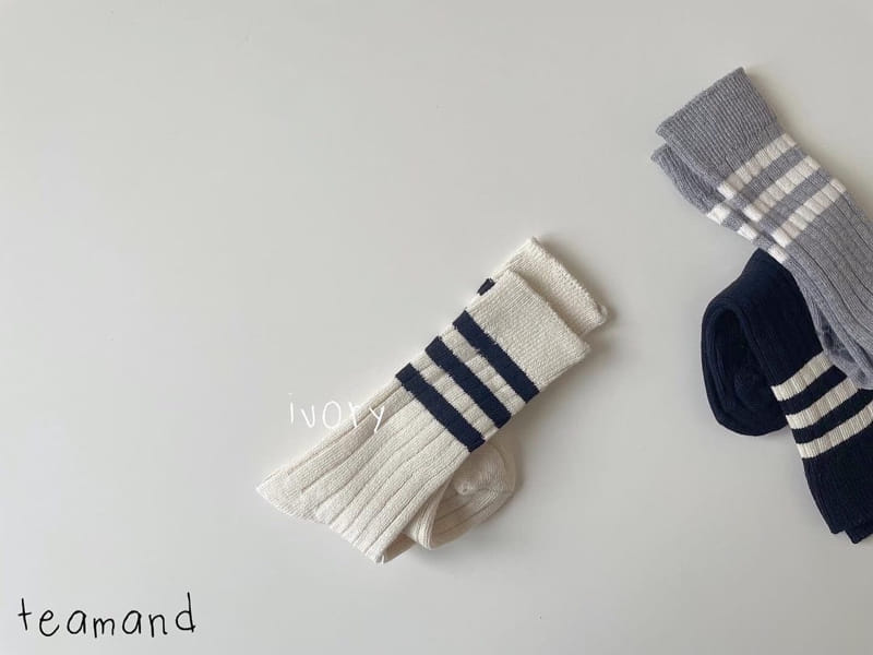 Teamand - Korean Children Fashion - #childofig - Three Stripes Rib Knee Socks 