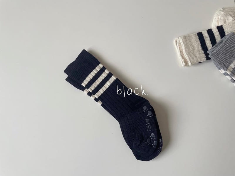 Teamand - Korean Children Fashion - #fashionkids - Three Stripes Rib Knee Socks  - 5