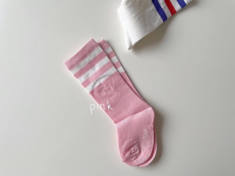 Teamand - Korean Children Fashion - #kidsshorts - Three Stripes Knee Socks  - 7