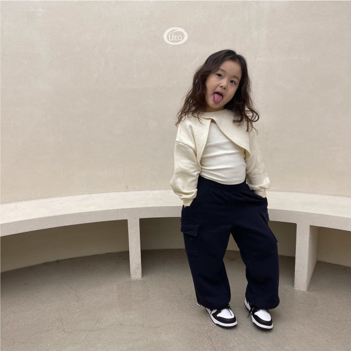 U Eo - Korean Children Fashion - #prettylittlegirls - Crop Sleeveless Top Bottom Set - 10