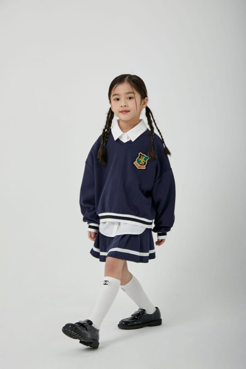 a-Market - Korean Children Fashion - #kidsstore - V Wapen Sweatshirt - 9