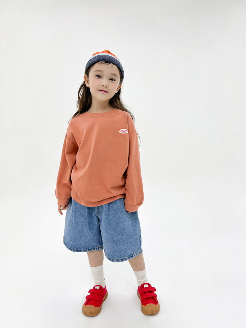 a-Market - Korean Children Fashion - #stylishchildhood - Wrinkle Denim Shorts - 2