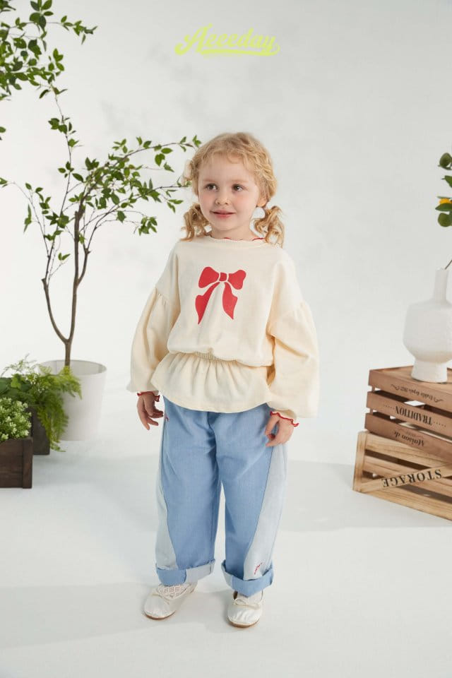 Aeeeday - Korean Children Fashion - #designkidswear - Ribbon Banding Sweatshirt