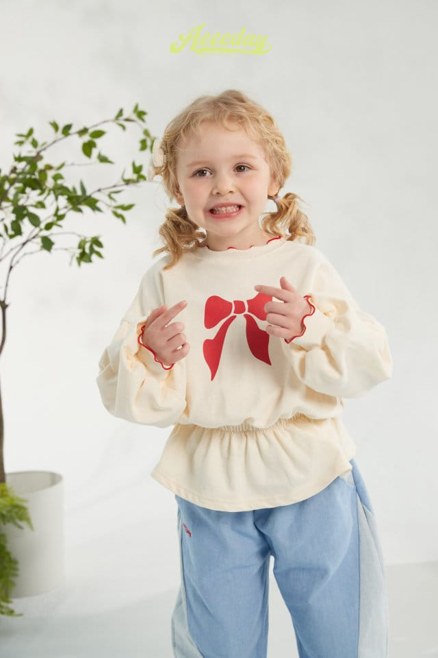 Aeeeday - Korean Children Fashion - #kidsstore - Ribbon Banding Sweatshirt - 5
