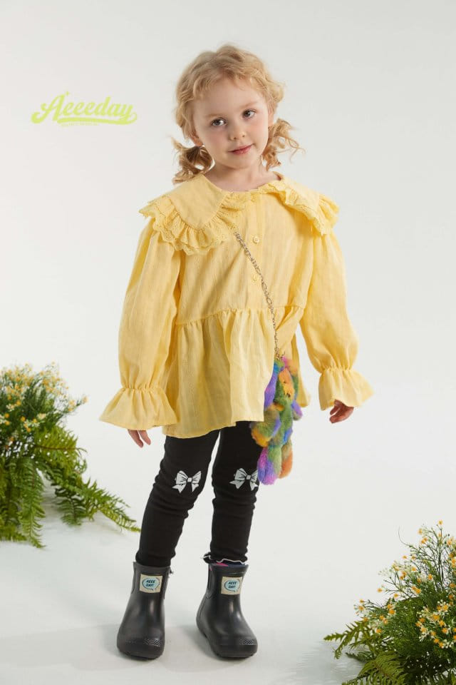 Aeeeday - Korean Children Fashion - #littlefashionista - Lace Collar Blouse - 4
