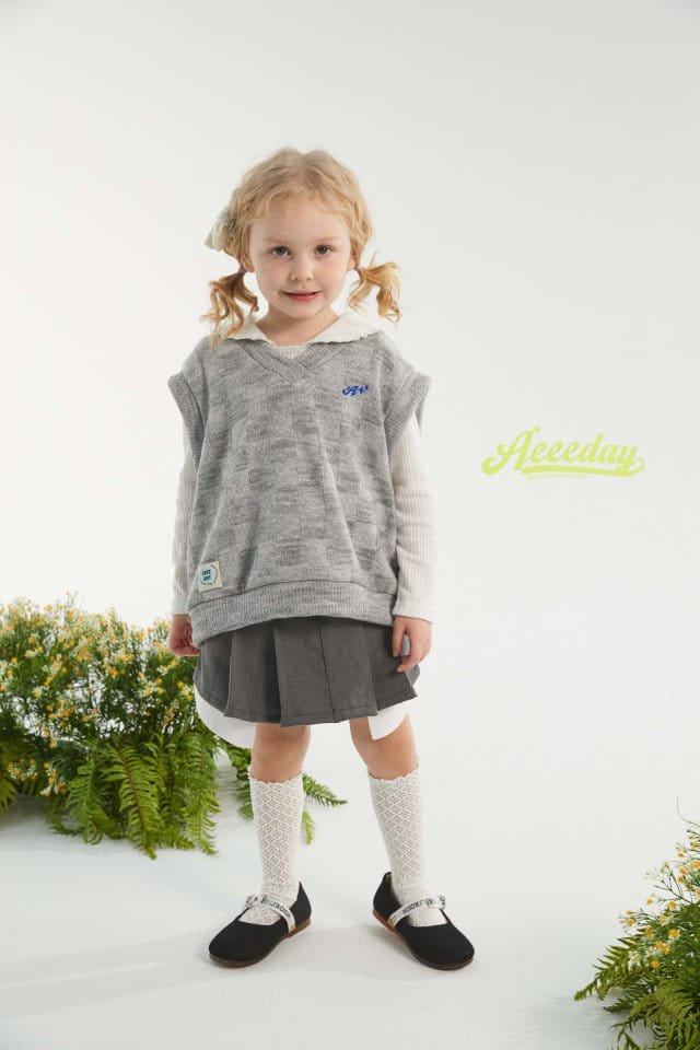 Aeeeday - Korean Children Fashion - #minifashionista - Chess Knit Vest
