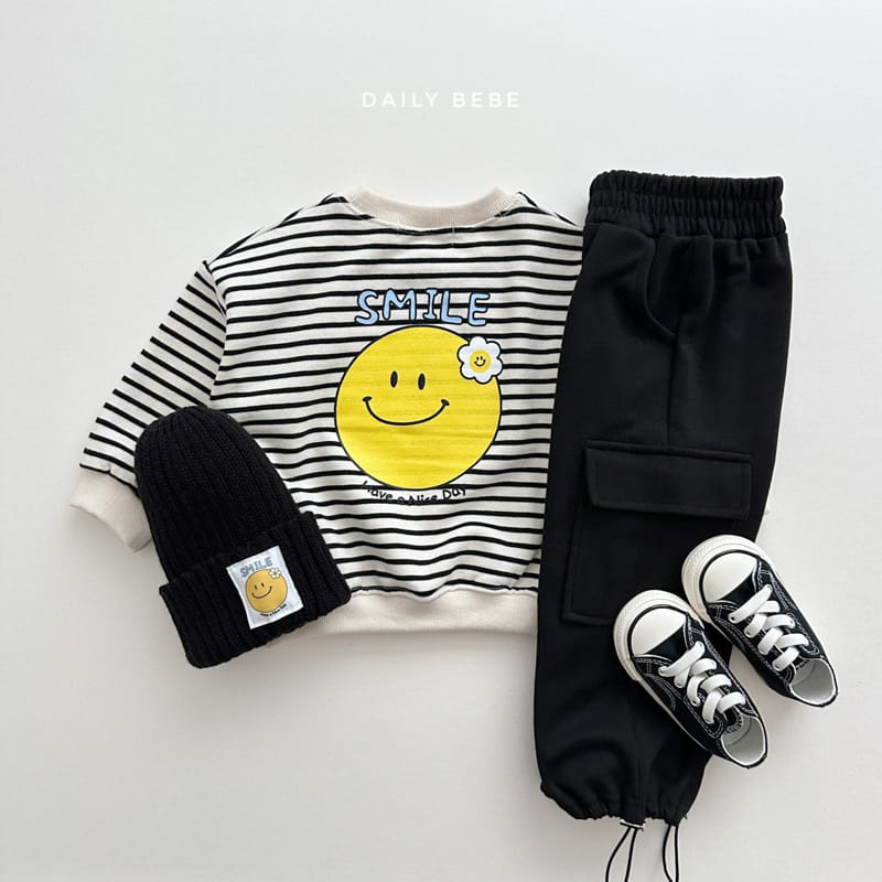 Daily Bebe - Korean Children Fashion - #kidsshorts - Smile Sweatshirt - 11