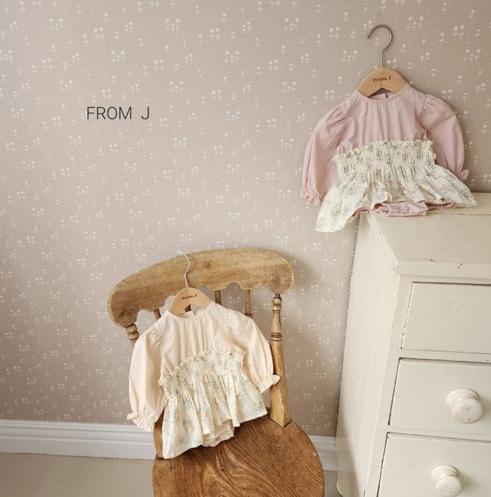 From J - Korean Baby Fashion - #babyboutiqueclothing - Amily Smocked Bodysuit - 2