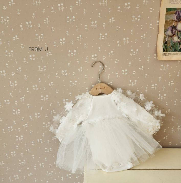From J - Korean Baby Fashion - #babyfashion - Flower Bling Sha Bodysuit - 2