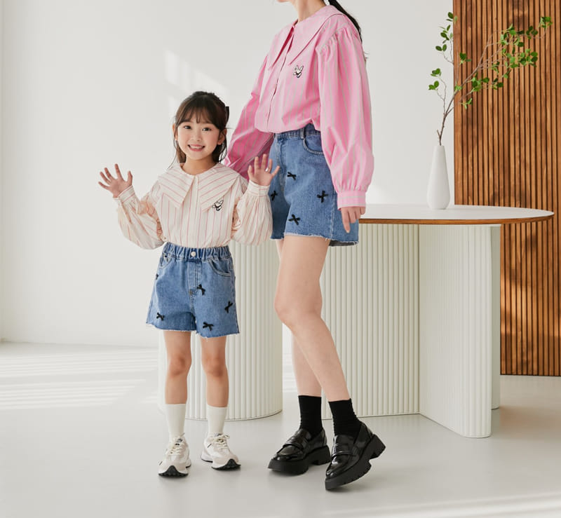 Ggomare - Korean Children Fashion - #stylishchildhood - Fox Collar Blouse with Mom - 8