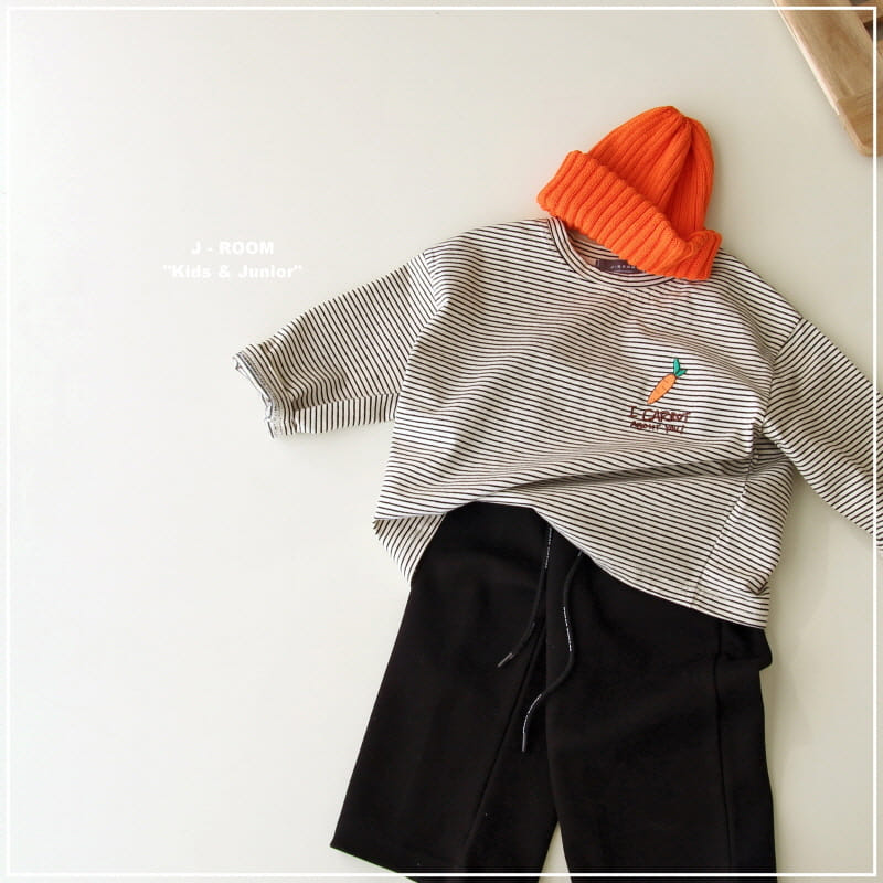 J-Room - Korean Children Fashion - #kidsshorts - Carrot Embroidery Tee - 7