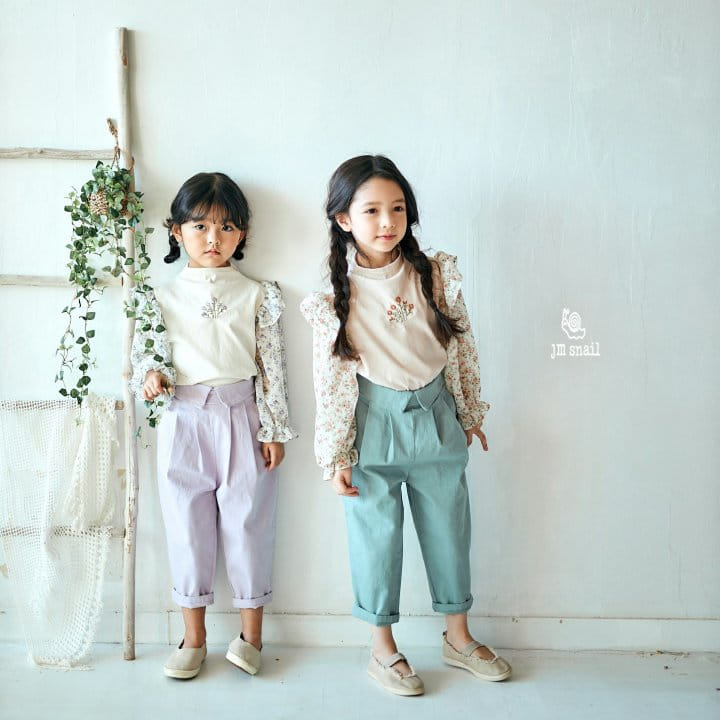 JM Snail - Korean Children Fashion - #designkidswear - Shiffon Flower Color Embroidery Tee
