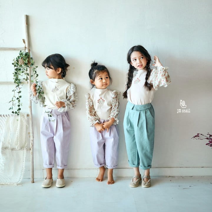 JM Snail - Korean Children Fashion - #discoveringself - Shiffon Flower Color Embroidery Tee - 2