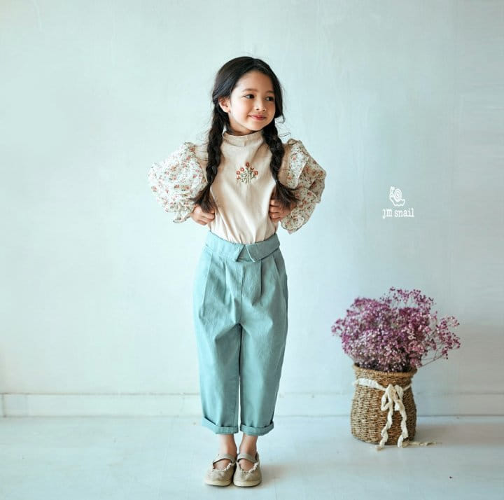 JM Snail - Korean Children Fashion - #minifashionista - Shiffon Flower Color Embroidery Tee - 10