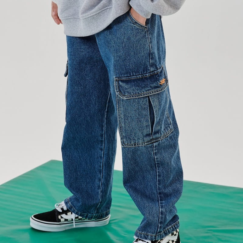 Kokoyarn - Korean Children Fashion - #prettylittlegirls - Big Pocket Jeans - 2