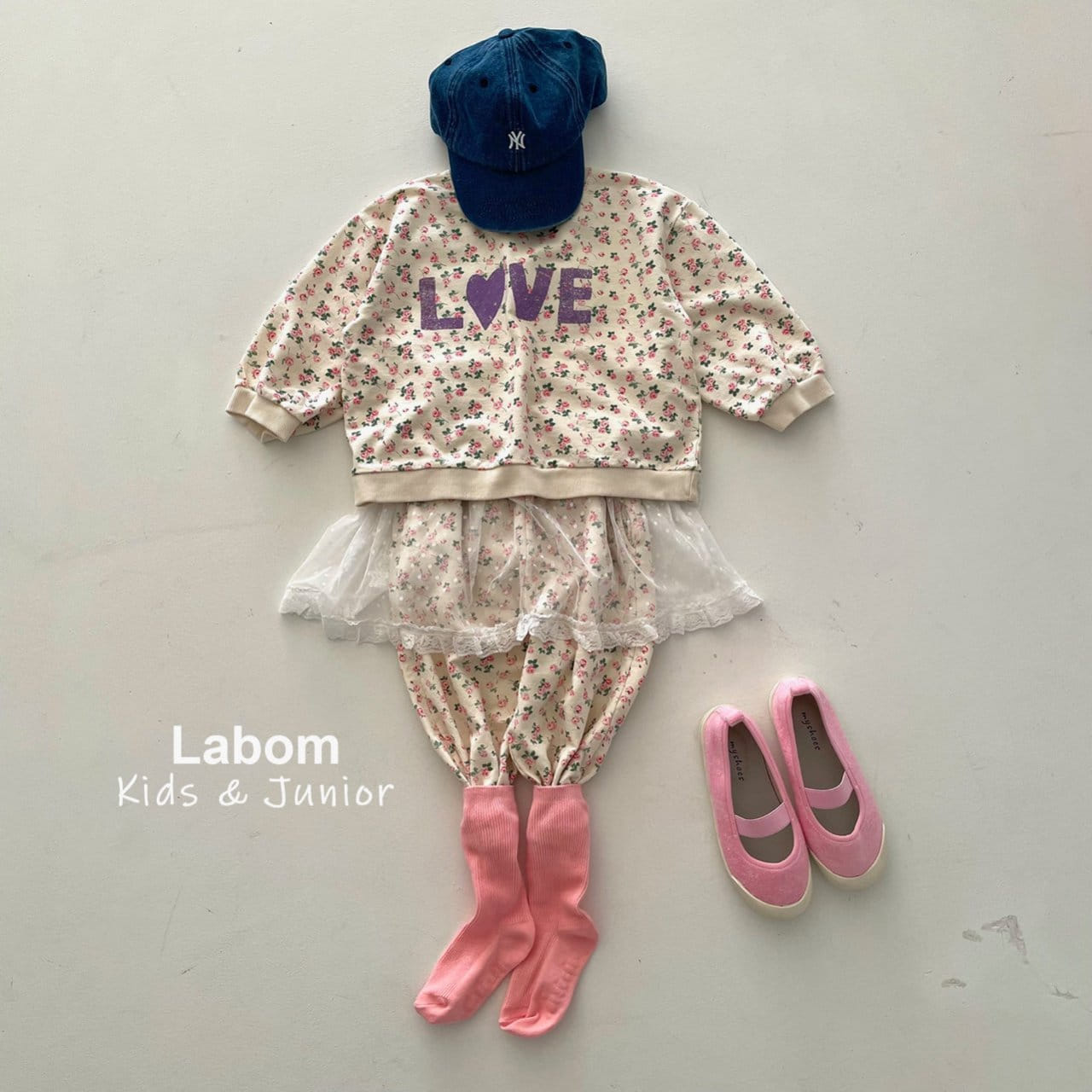 Labom - Korean Children Fashion - #Kfashion4kids - Love Small Flower Sweatshirt - 2