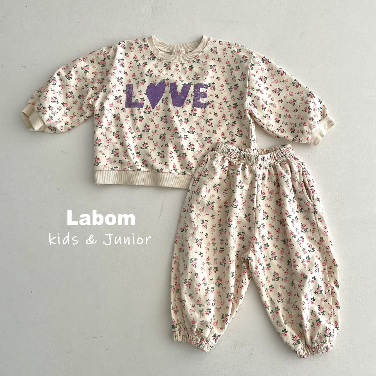 Labom - Korean Children Fashion - #kidzfashiontrend - Love Small Flower Sweatshirt