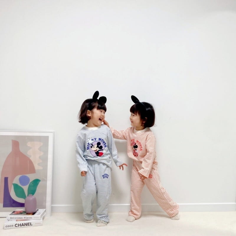 Little Rabbit - Korean Children Fashion - #magicofchildhood - Couple Stripes Top Bottom Set - 8
