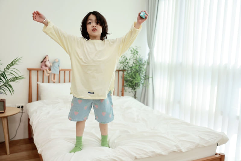 Mooi Store - Korean Children Fashion - #childofig - Strawberry Denim Shorts - 6