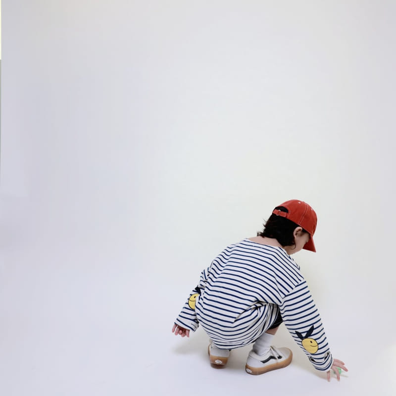 Mooi Store - Korean Children Fashion - #prettylittlegirls - Smile Rabbit Stripes Tee - 10