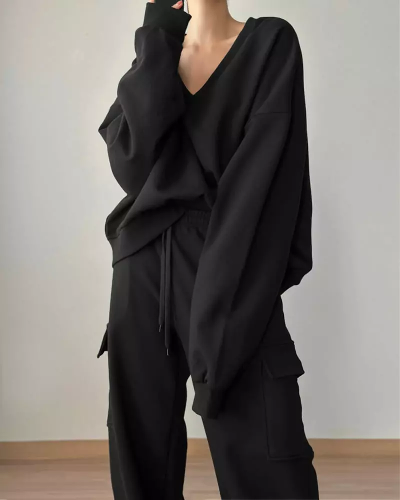 Paper Moon - Korean Women Fashion - #restrostyle - V Neck Sweatshirt - 11