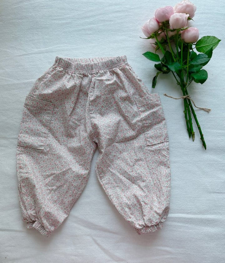 Studio M - Korean Children Fashion - #stylishchildhood - Star Flower Paint Pants - 9