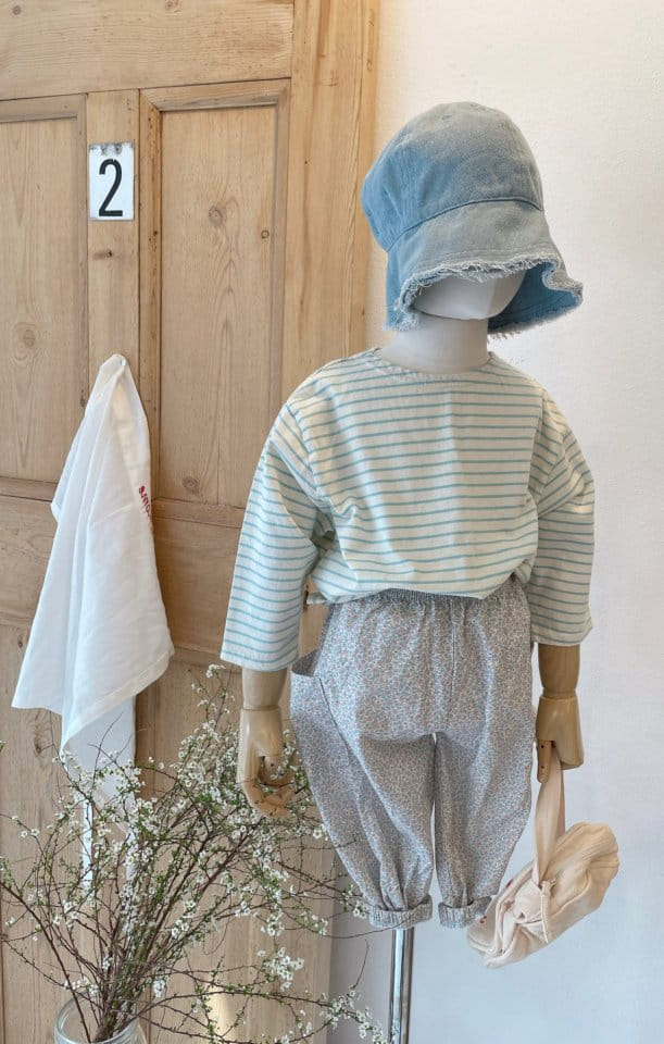 Studio M - Korean Children Fashion - #toddlerclothing - Stripes Slit Tee - 9