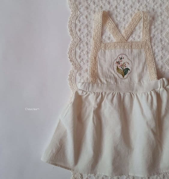 Choucream - Korean Baby Fashion - #onlinebabyboutique - Flower Embrodiery Apron One-piece - 4
