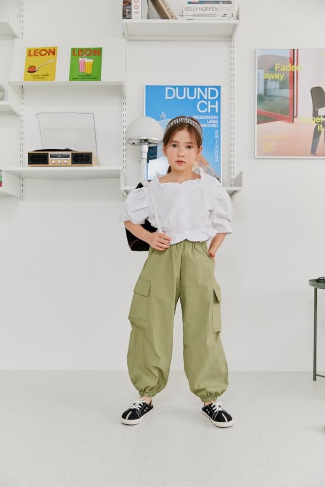 Dore Dore - Korean Children Fashion - #Kfashion4kids - Square Frill Blouse - 8