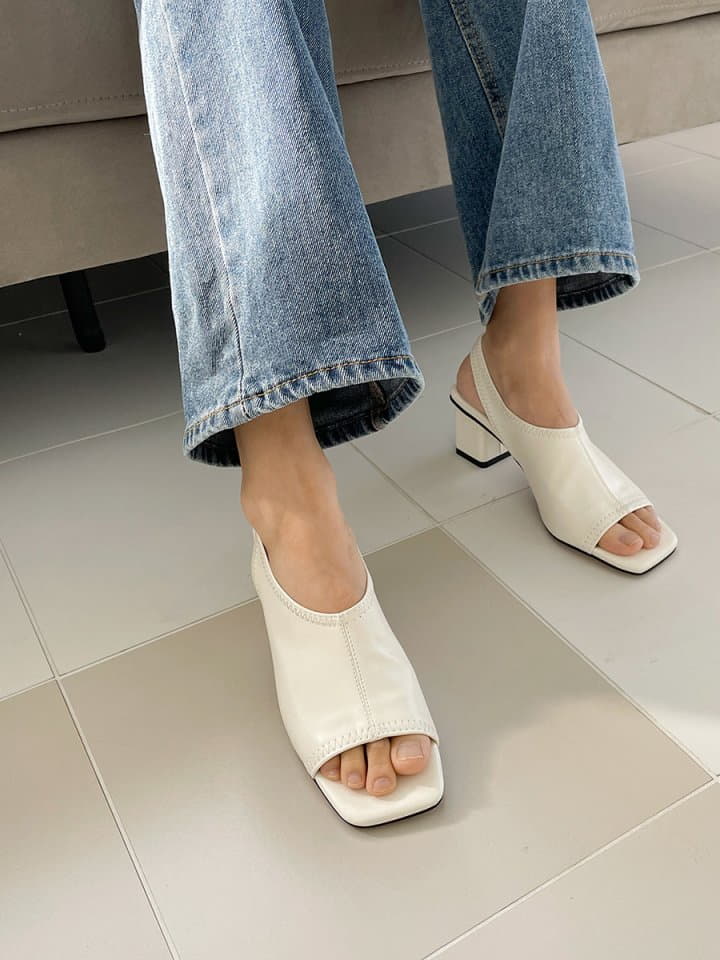 Golden Shoe - Korean Women Fashion - #womensfashion - st2216 Sandals - 4