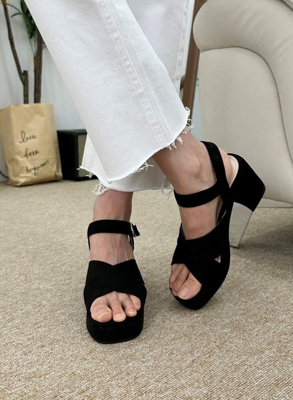 Golden Shoe - Korean Women Fashion - #momslook - bl8102 Sandals - 4