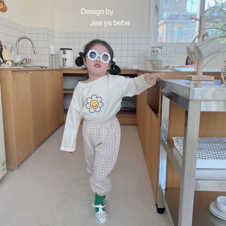 Jeaya & Mymi - Korean Children Fashion - #Kfashion4kids - Daisy Top Bottom Set - 2