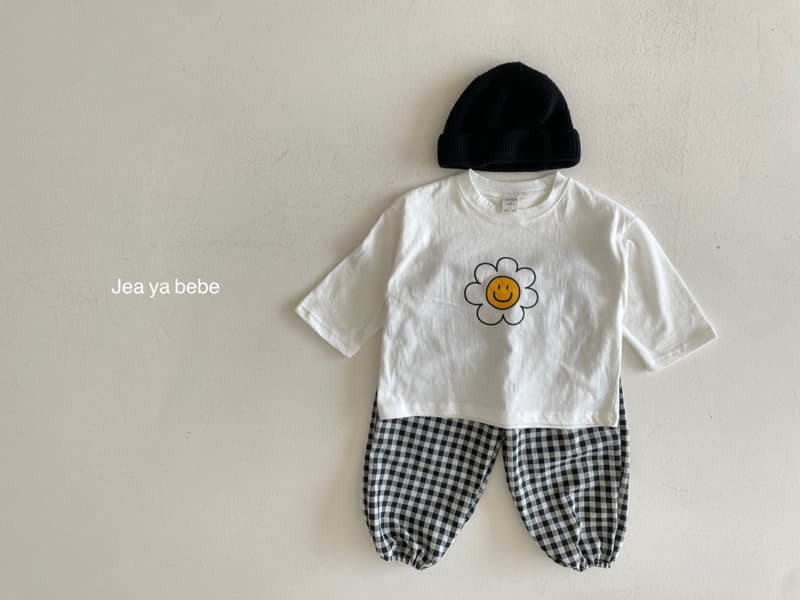 Jeaya & Mymi - Korean Children Fashion - #kidzfashiontrend - Kid Daisy Top Bottom Set