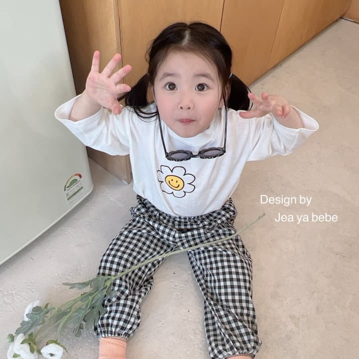 Jeaya & Mymi - Korean Children Fashion - #prettylittlegirls - Daisy Top Bottom Set - 6