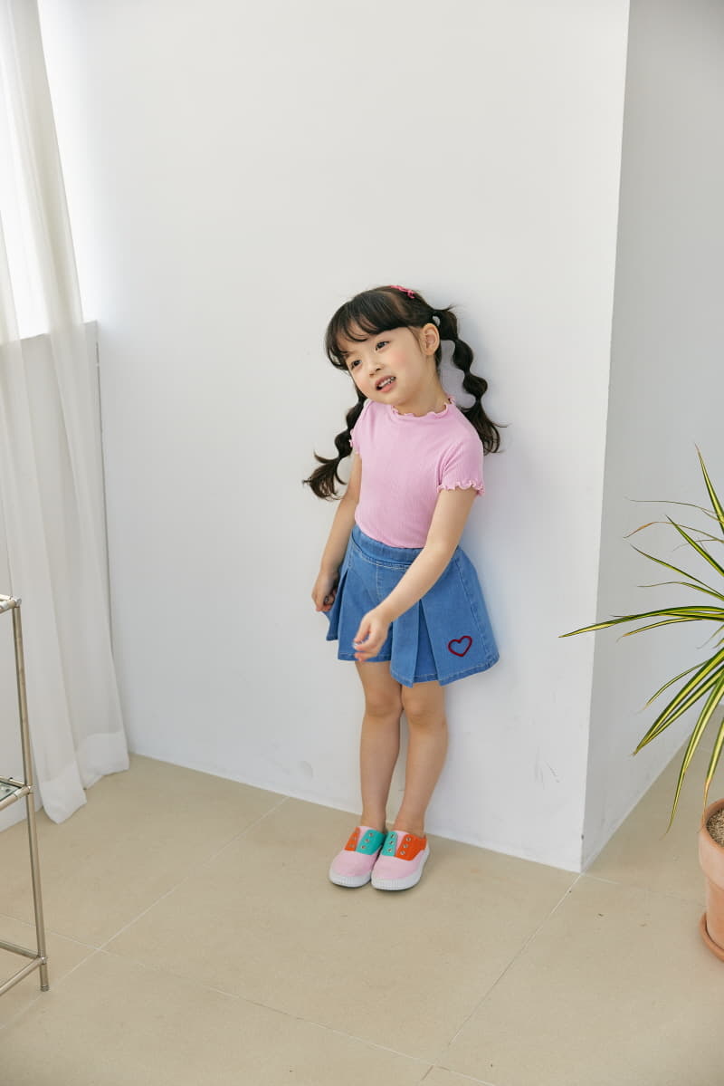 Orange Mom - Korean Children Fashion - #kidsshorts - Heart Wrinkle Skirt Pants - 3
